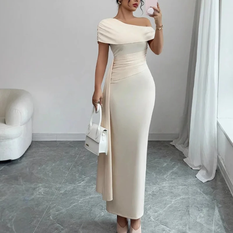 Asymmetrisches Diagonalkragen-Maxikleid mit Schlankmachen-Falten, Sommerliches Sexy Etuikleid für Damen, Langes Partykleid