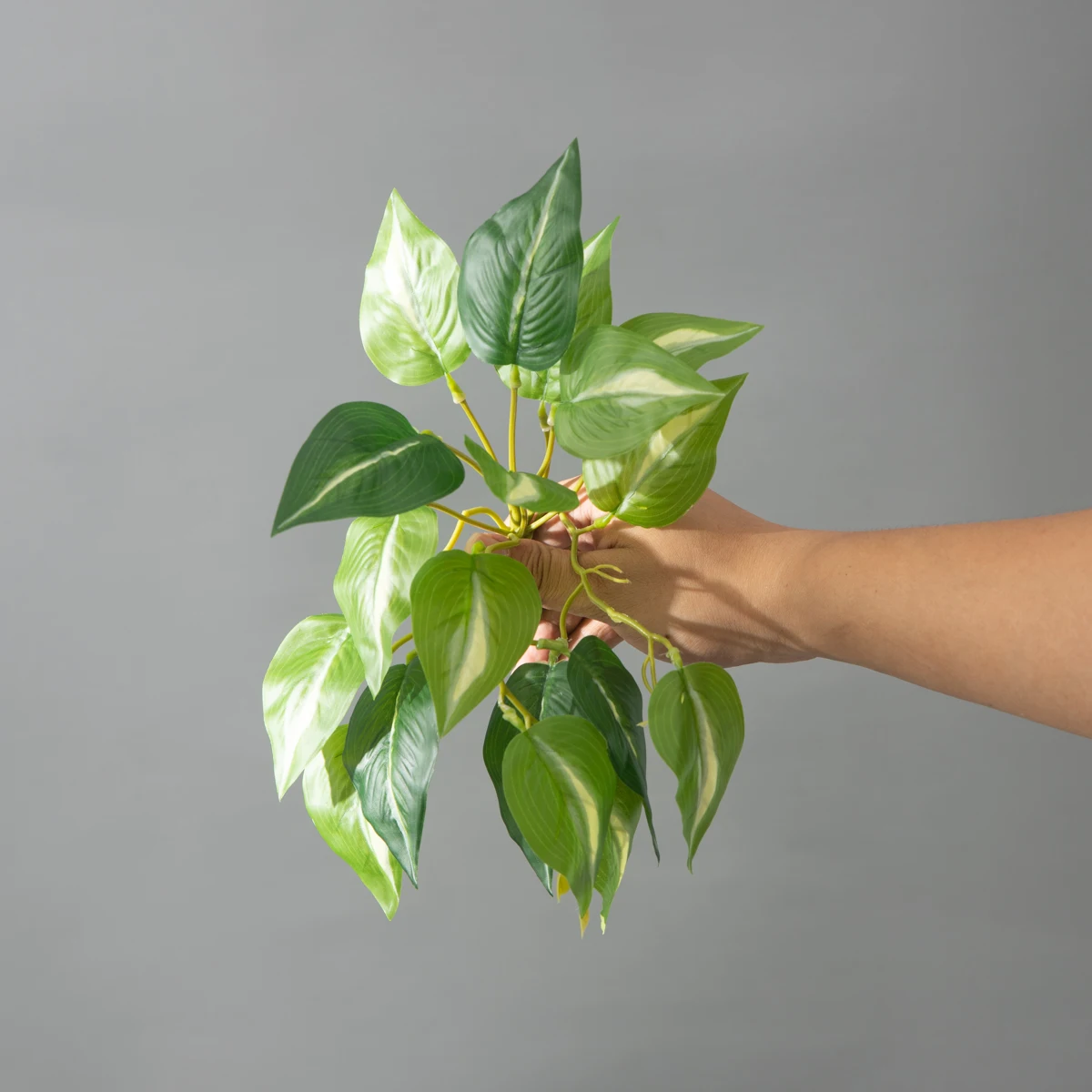 25 cm künstliche Monstera-Pflanzen, tropische Palmenblätter, kleine Pflanzen, Zweig, künstlicher Baumlaub, hängende Blätter für Halloween, Weihnachten – Detail 6