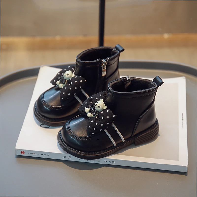 Zapatos de tacón de princesa con lazo para niño, botas de cuero cálidas para otoño e invierno, novedad de 2023