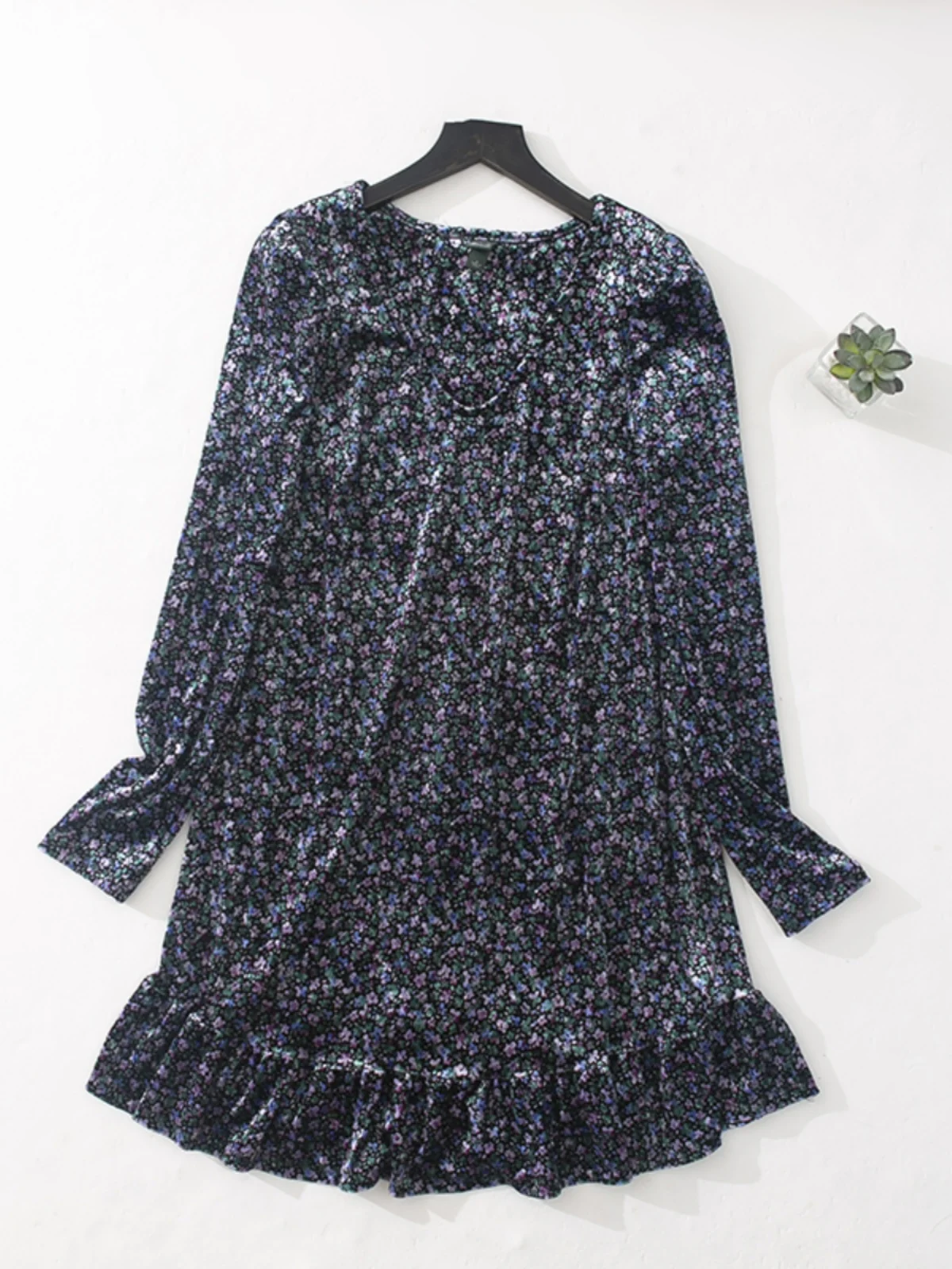 E24 Autumn New Flor… - image