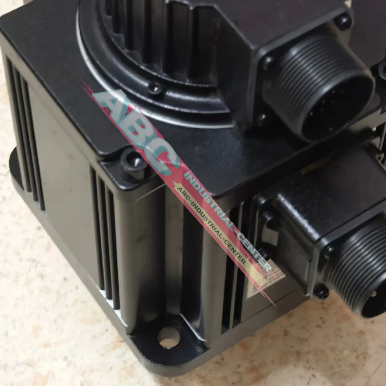 Servo Motor  brand new   ECMA-E21315RS  ECMA-E21315SS