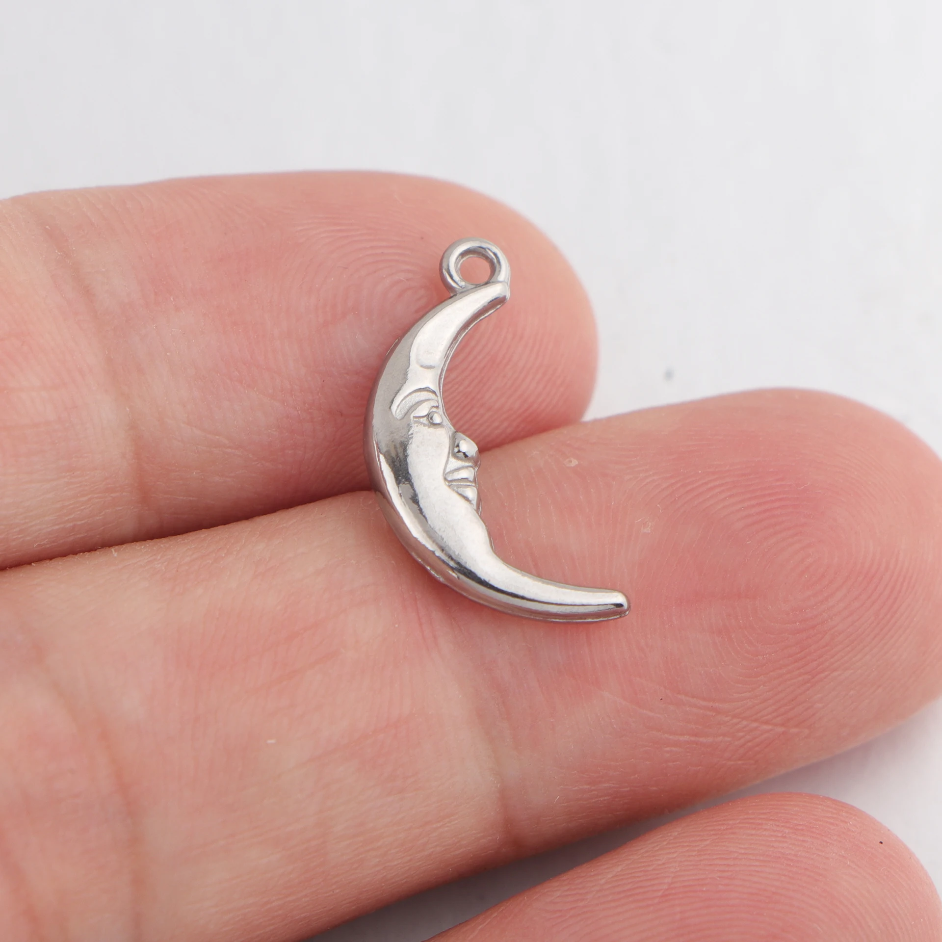 20 قطعة/الوحدة الفولاذ المقاوم للصدأ القمر سحر قلادة ل عقد دي اي واي القرط سوار صنع المجوهرات اكسسوارات بالجملة