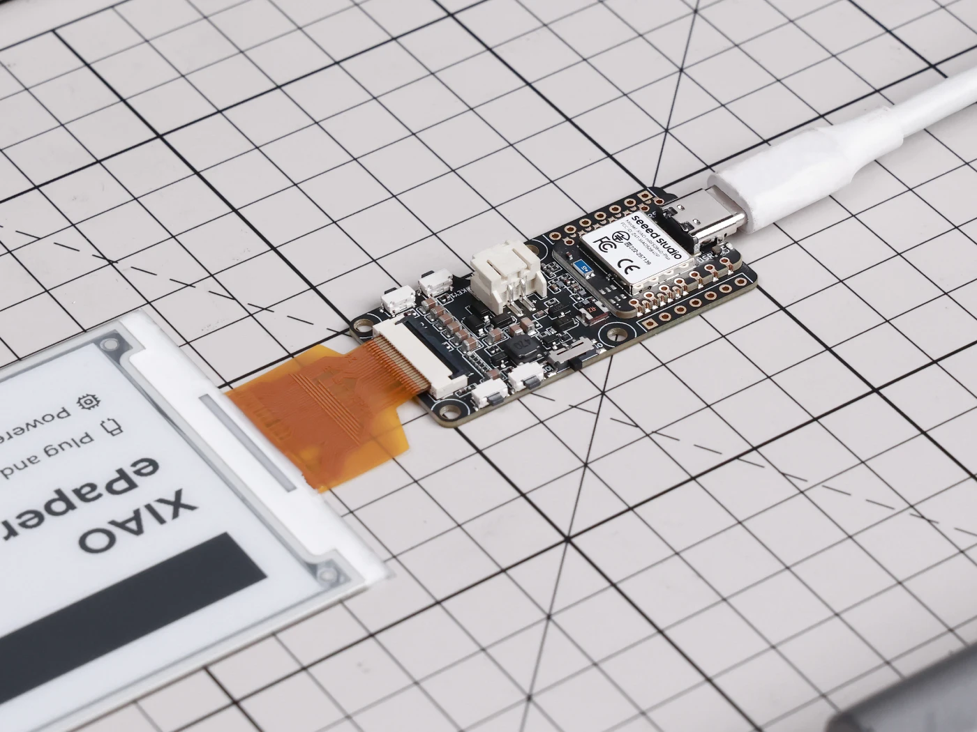 XIAO nRF52840 ePaper Display Board EN05 for 4-pin ePaper display,JST 2.0mm battery connector,IO port,built-in charging IC