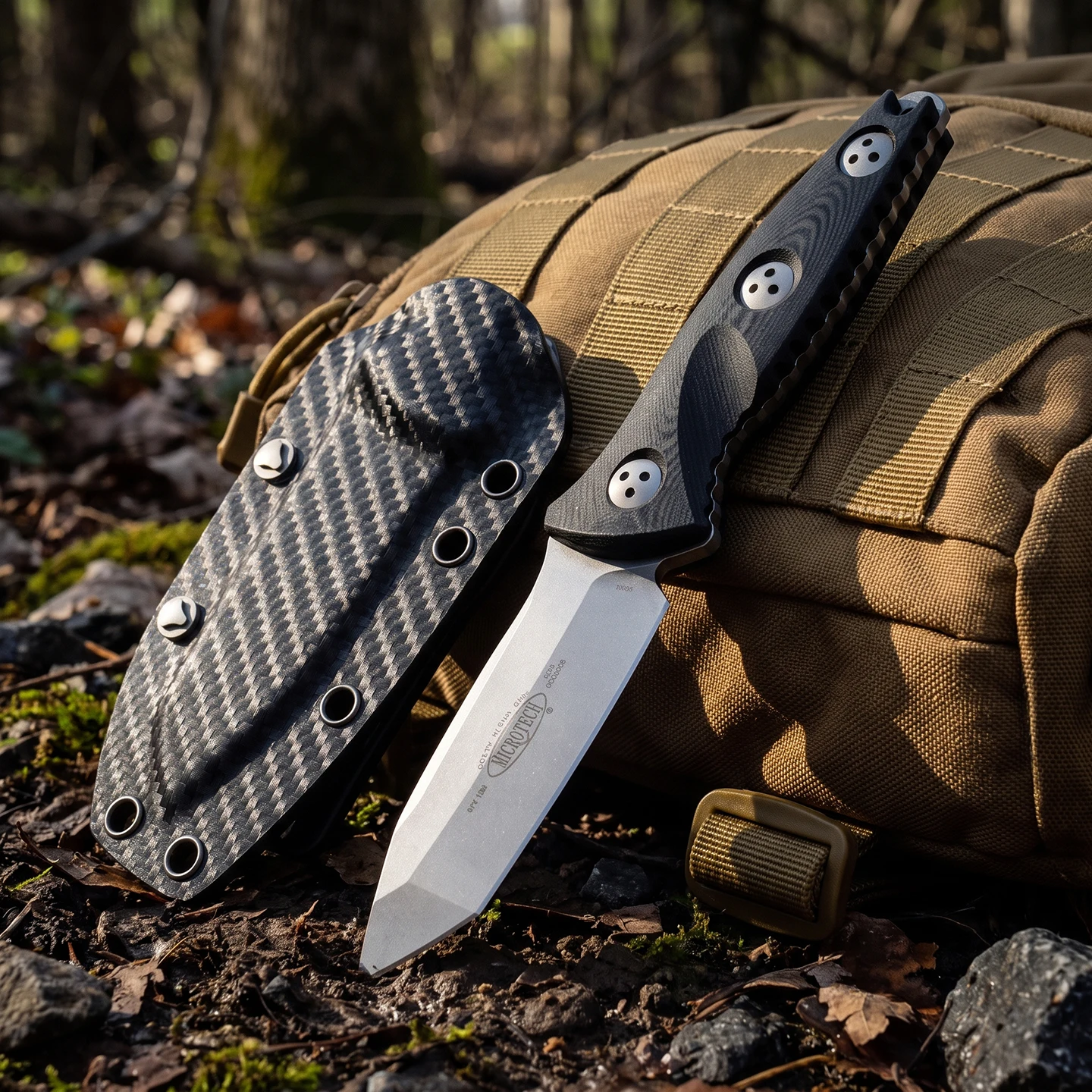 cuchillo-microtech-socom-alpha-mini-t-para-actividades-al-aire-libre-camping-y-pesca-con-funda-portatil-de-fibra-de-carbono-y-mango-de-g10-diseno-recto-y-tamano-pequeno