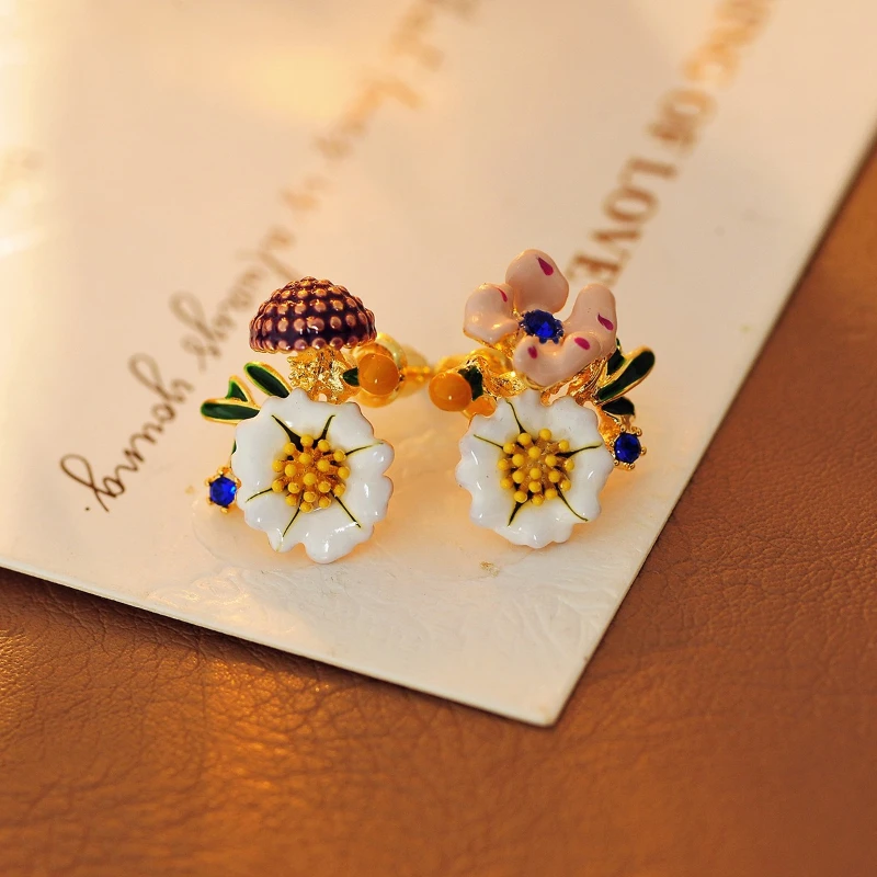 

Personalized Cute Enamel Drop Glazed Flower Asymmetric Women's Earrings Fashionable Exquisite Accessories