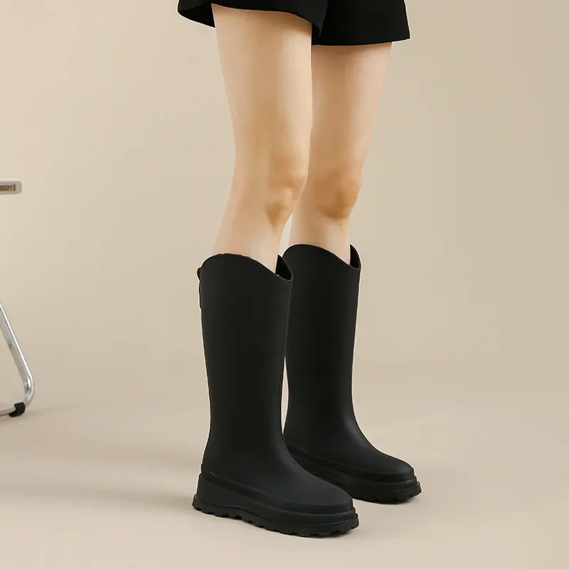 Zapatos De lluvia a la moda para mujer, Botas De lujo hasta la rodilla, Botas De goma antideslizantes, cálidas, impermeables, Botas De lluvia para mujer