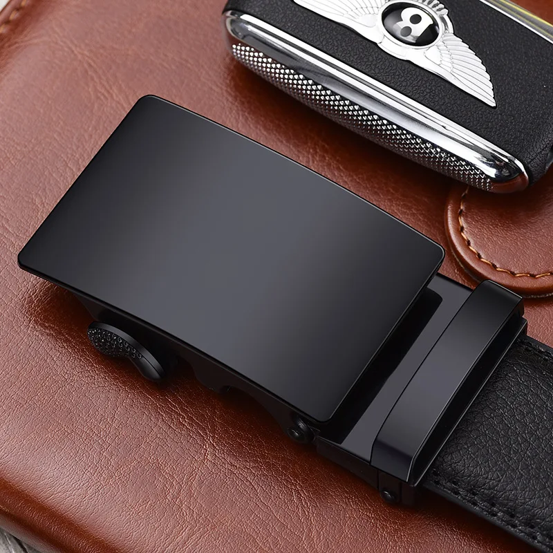 Cinto masculino com fivela automática de liga (sem ferro, à prova de ferrugem), cinto de vestido de tamanho grande premium para negócios casuais, leve e durável