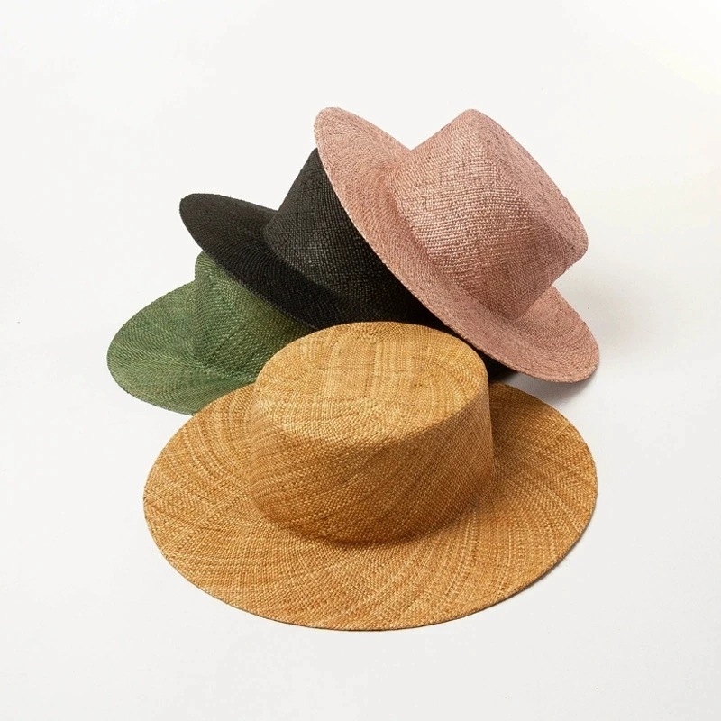 chapeau-de-paille-leger-et-tendance-a-bord-large-pour-l'ete-et-le-printemps-ideal-pour-les-voyages-et-la-protection-solaire-en-exterieur-style-decontracte-pour-jeunes