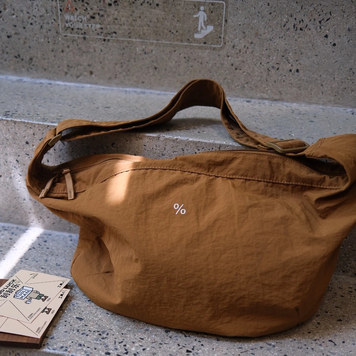 حقيبة كروس ذات سعة كبيرة، طراز ياباني، خفيفة الوزن، متعددة الاستخدامات، كاجوال، خارجية، رياضية، حقيبة زلابية