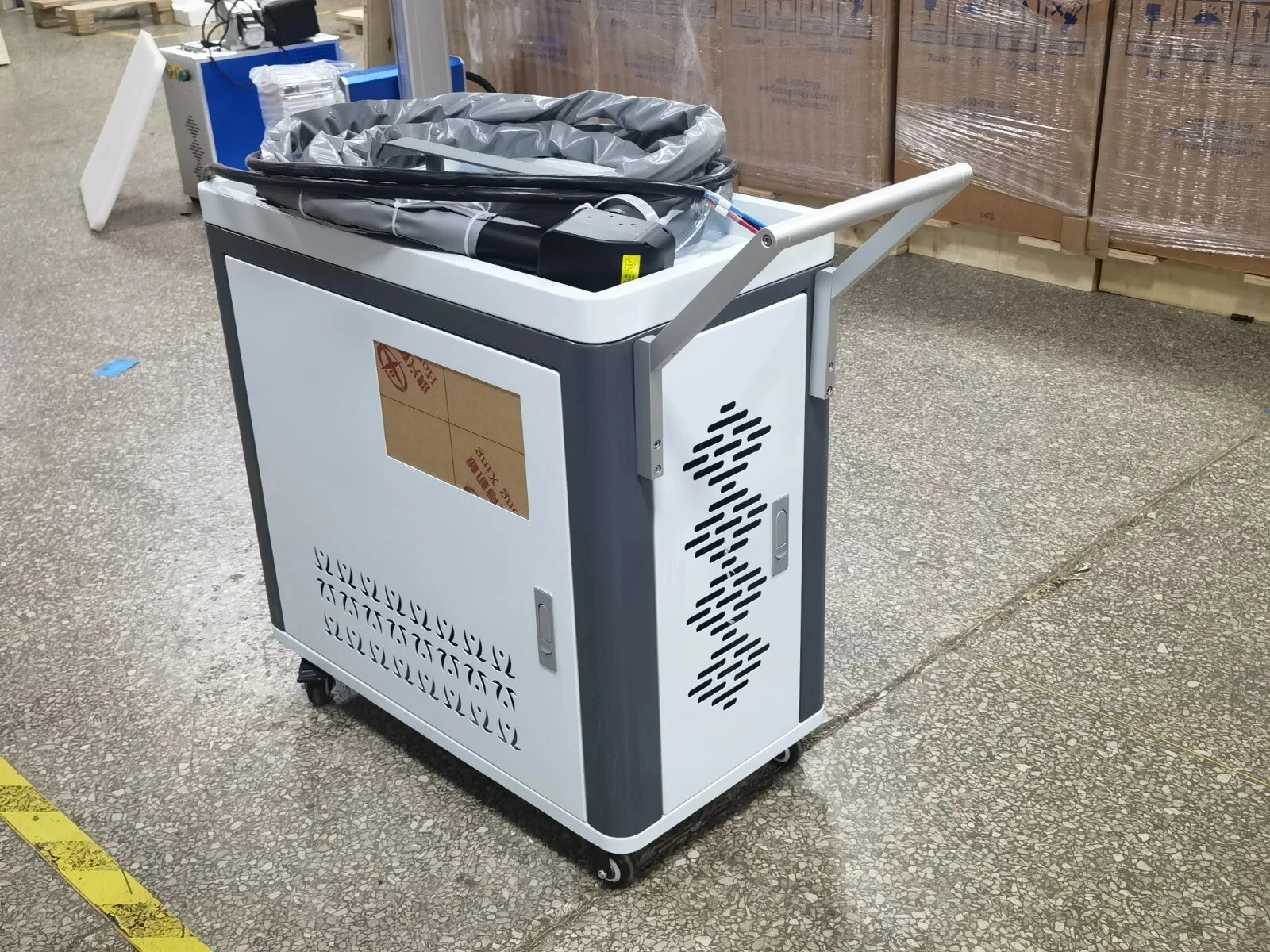 100W 200W 300W Laser Cleaning Machine Laser Rust Paint Oil Remover Laser Cleaner