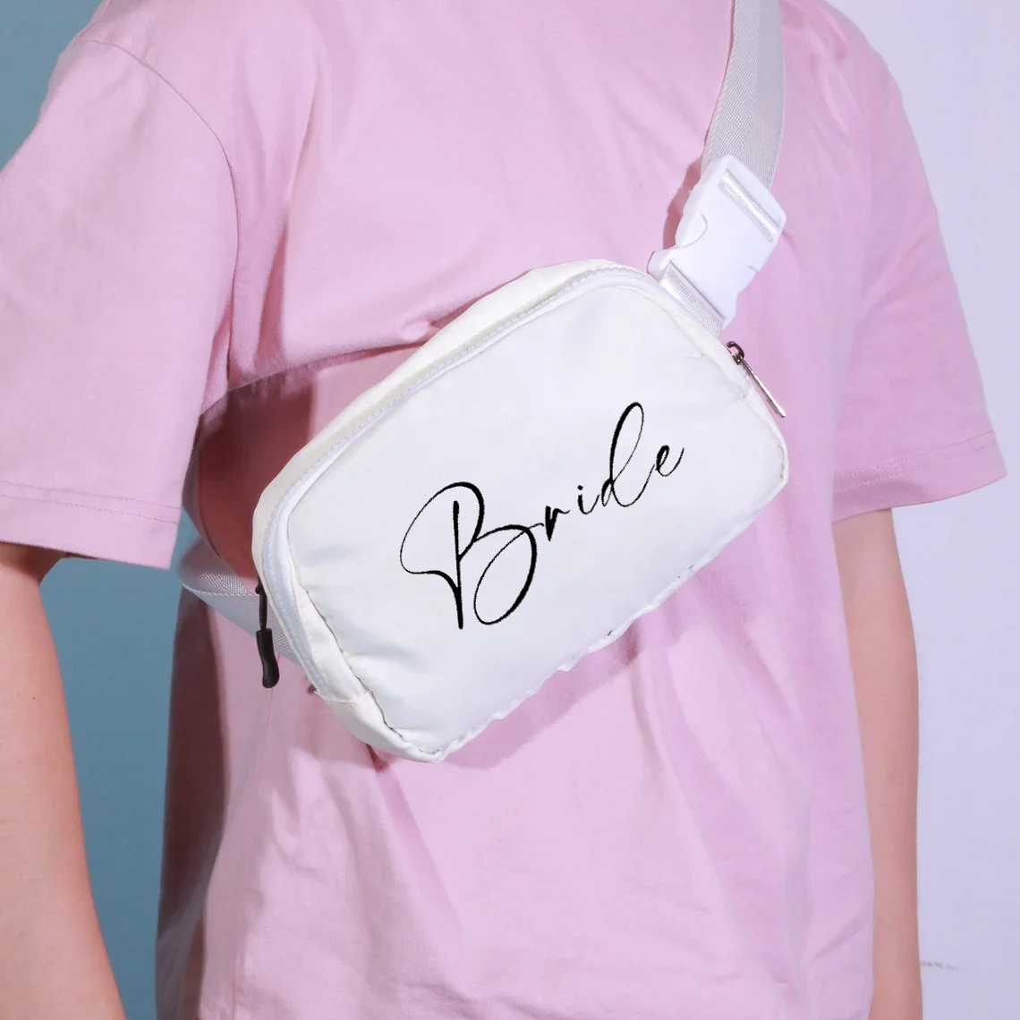 

Bride White Fanny Packs for Bachelorette Party Favors Supplies Bridesmaid Gifts Bride To Be Wedding Decoration Photo Props Item