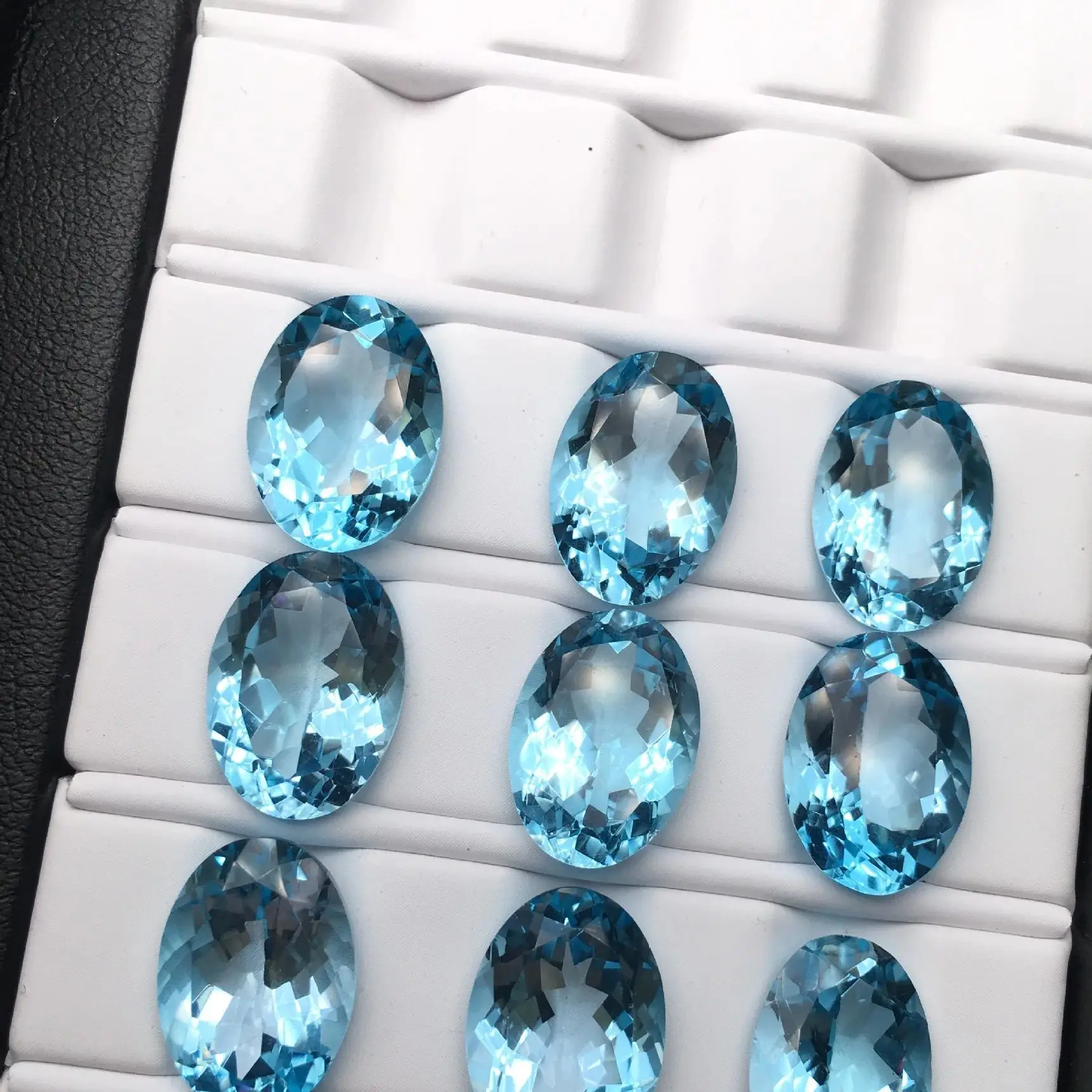 Wholesale 2pcs/pack Genuine Blue Topaz Bead Cabochon 10x14mm Ovals Hand Cutting Semi-Precious Gems Cabochon Ring Face