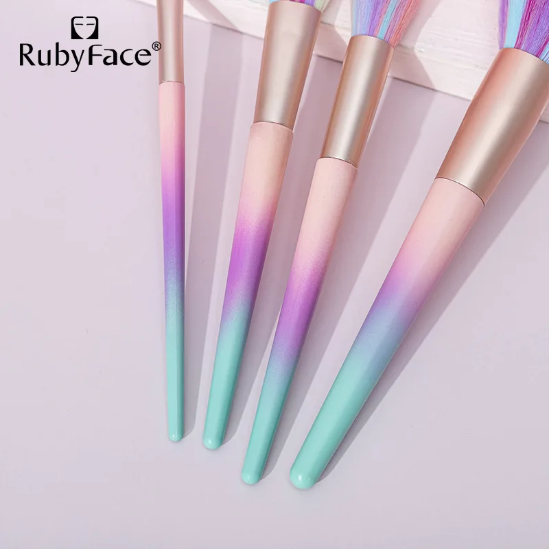 Beauty Colorful Tricolor Makeup Brush for Cosmetics Foundation Blush Powder Eyeshadow Makeup Brush Tool Soft Makeup Brushes