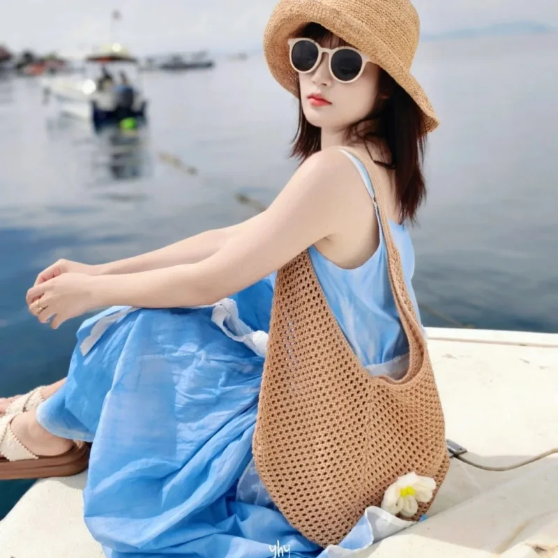 

Summer Beach Large Capacity Tote Bag Women Shoulder Bag Handmade Woven Bag Top-Handle Bags Raffia Boho Woven Women Travel 2025