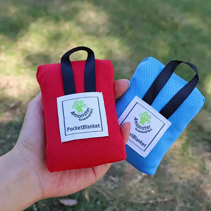 

1pc High Quality & Sandproof Picnic Blanket & Mat - Lightweight Portable Folding Floor Mat Suitable for Camping, Beach, Picnic