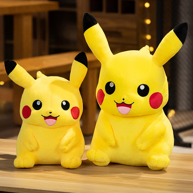 特大サイズの巨大なピカチュウのぬいぐるみ、愛らしいピカチュウの