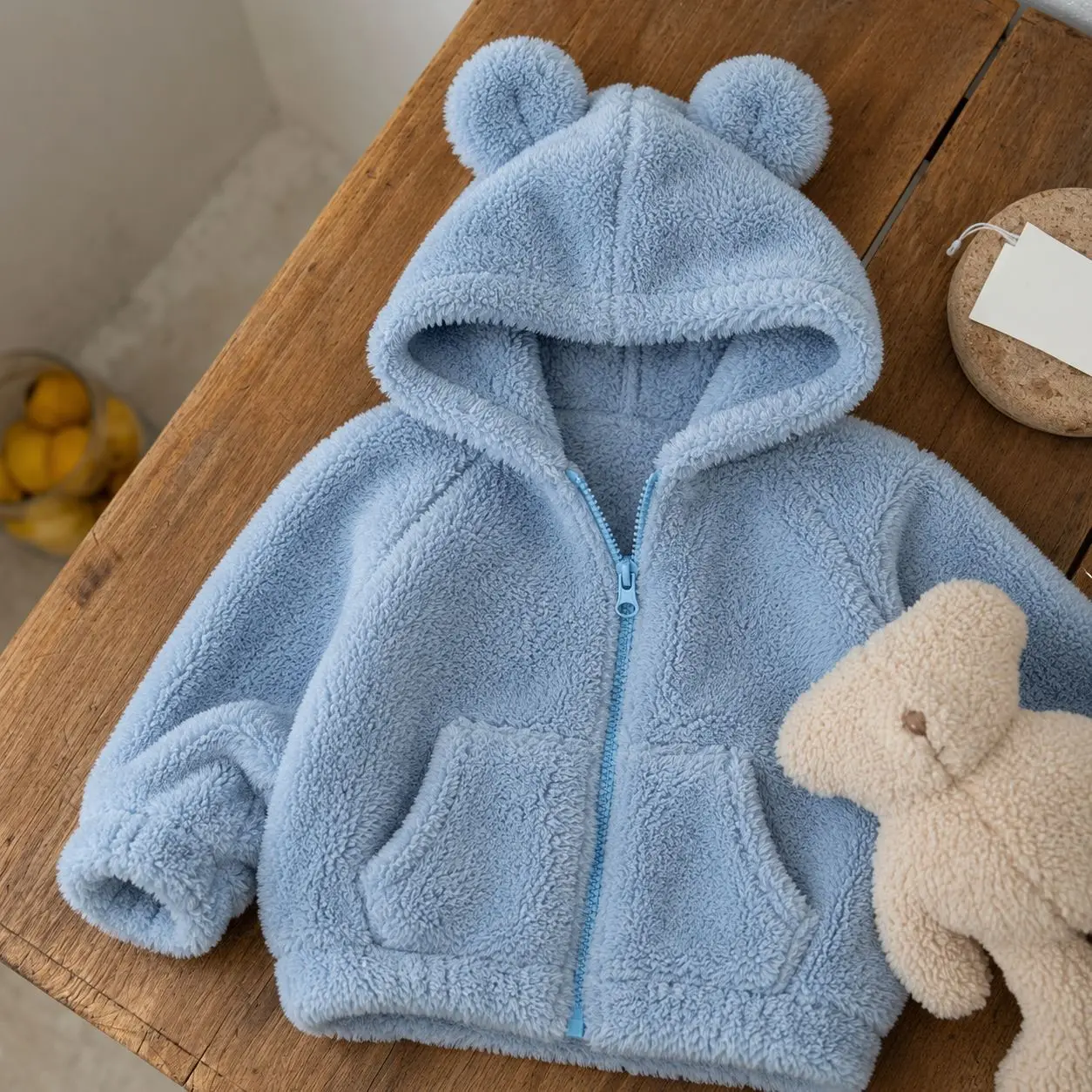Koreanischer Stil, neuer Herbst- und Wintermantel für Kleinkinder, Mädchenmantel mit Kapuze, Wollpullover, verdickter warmer Baumwollmantel, Lammwoll-Oberteil. – Detail 11