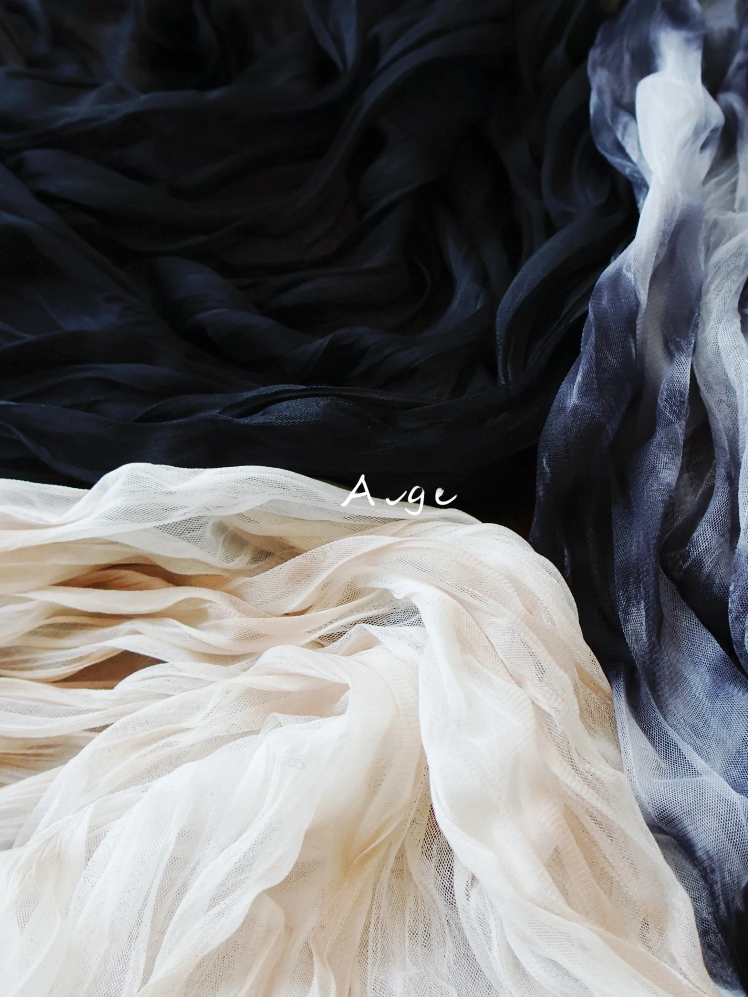 

Приятная для кожи полупрозрачная плиссированная сетчатая ткань цвета хаки для платьев, рубашек, рукоделия, в современном стиле, для летнего сезона