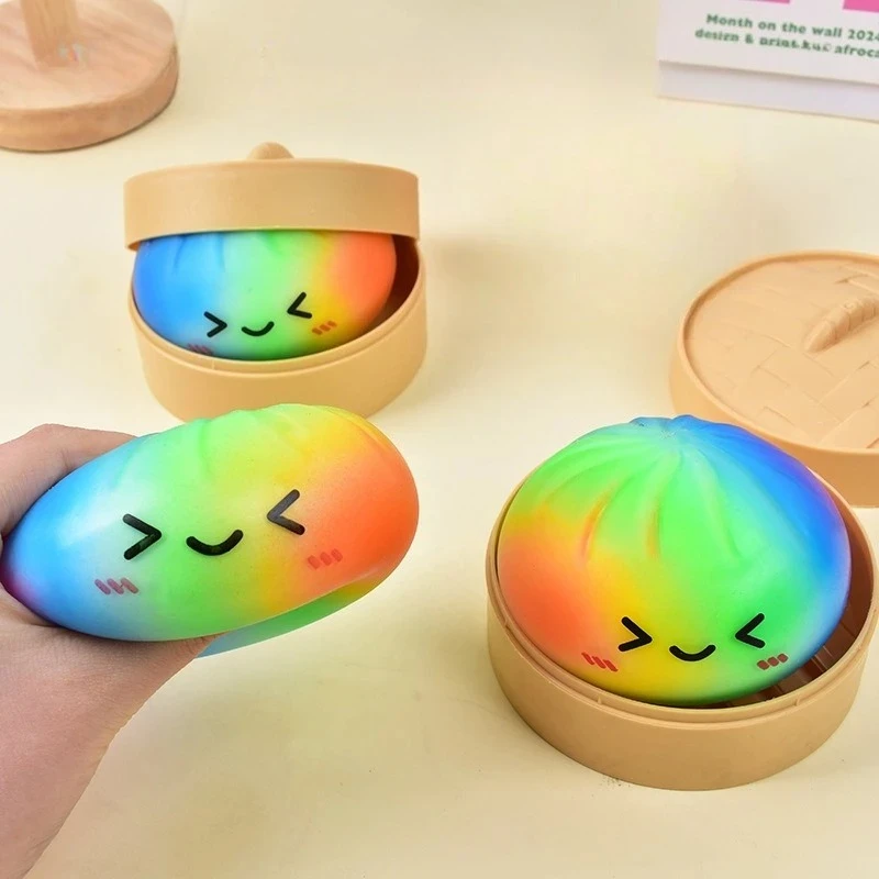 Regenbogenfarbenes Dumpling-Squishy-Spielzeug mit Bambus, langsam aufsteigender Stressabbau-Fidget-Ball, weiche Quetschspielzeuge für Erwachsene & Kinder