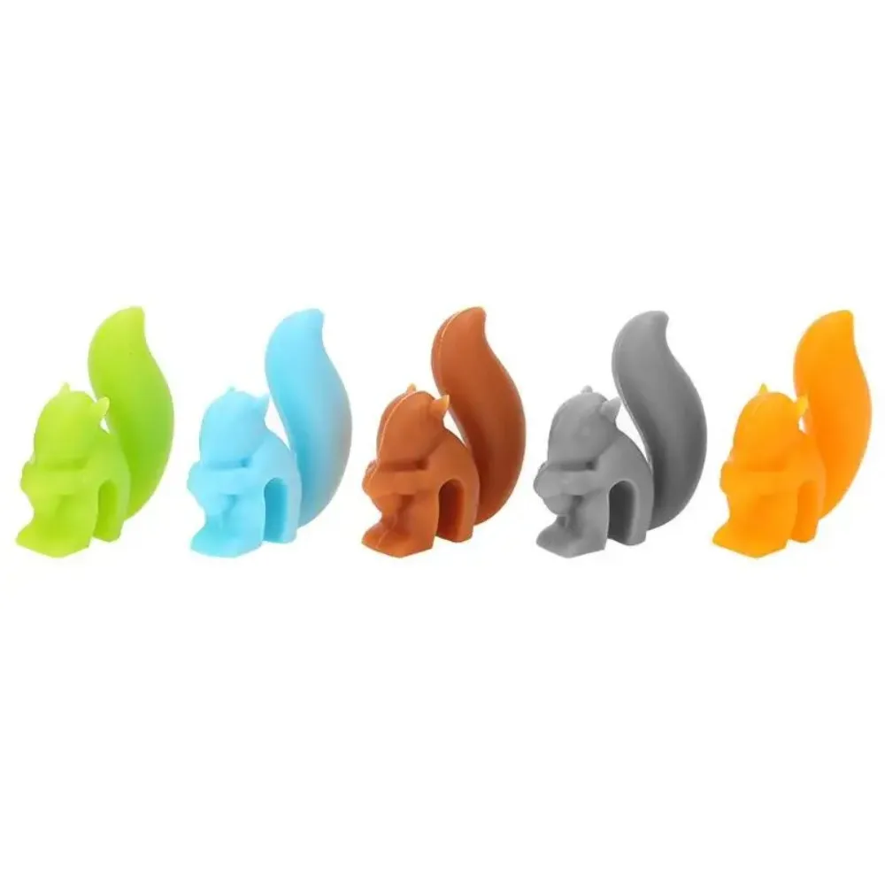 

5pcs Cute Silicone Squirrel Shaped Tea Bag Holder Cup Decoration Candy Color Tea Bag Hangers Teaware Tea Bag Clip Mug