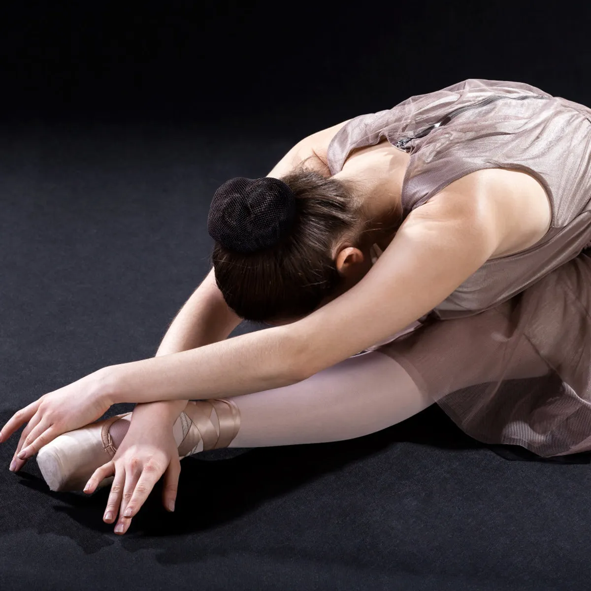 

5Pcs Ballet Hair Bun Net Invisible Mesh Hairnets Lightweight Breathable Reusable Elastic Bun Cover for Dance Gymnastics Skating