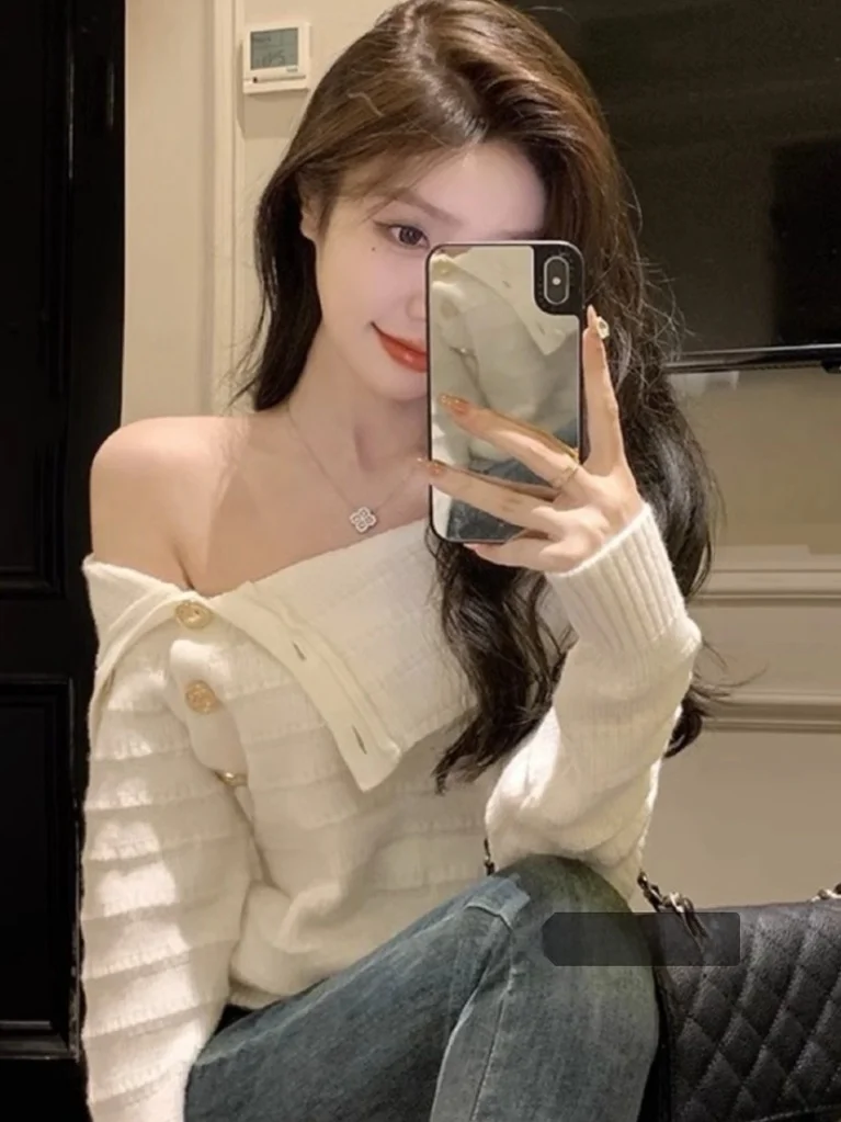 

Ele Gold Button Knitted Sweater Women's Winter Slim Fit Design Unique oulder Bared Outerwear Casual Sle Long Sve