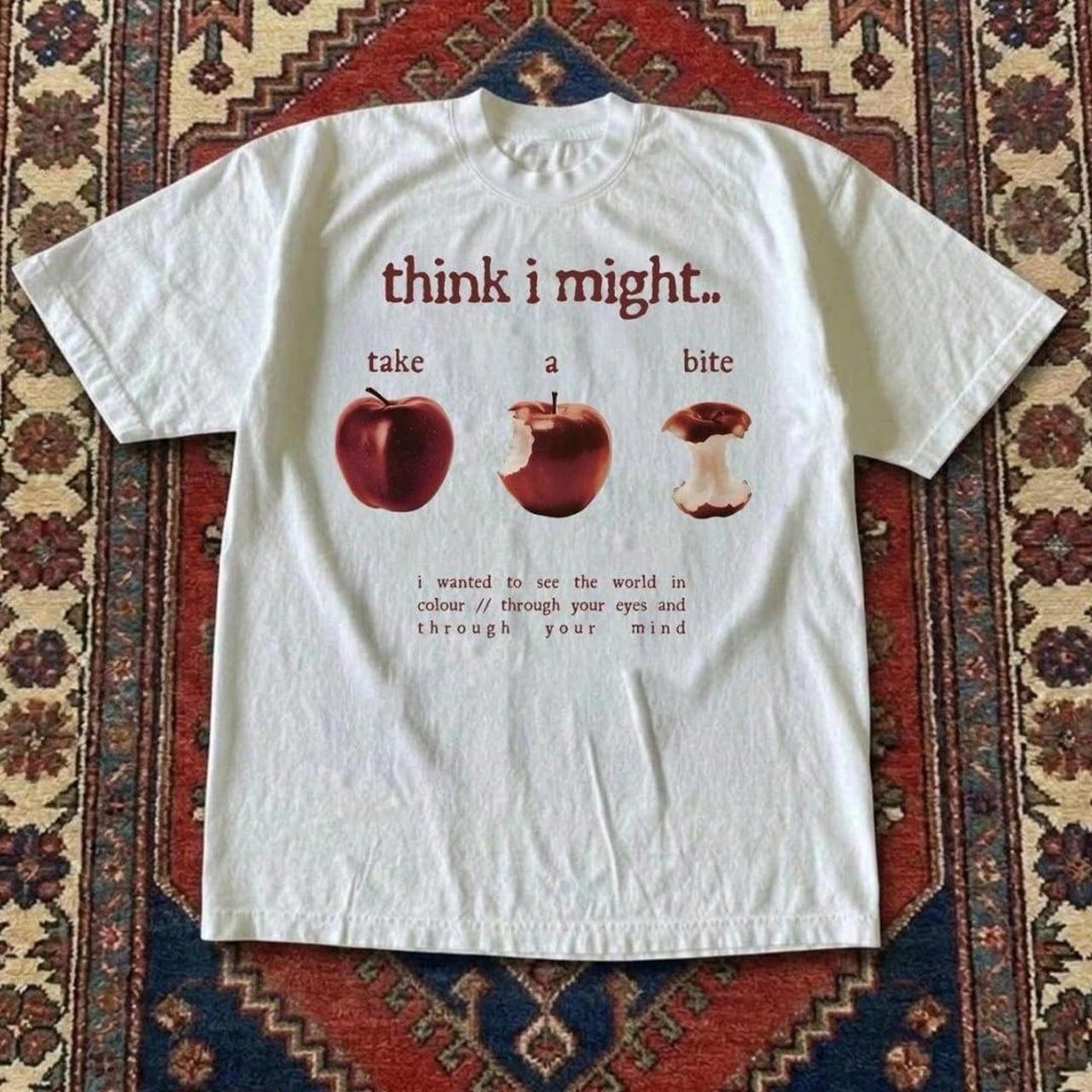 Men's Summer Retro Red Apple Bitten Fruit Print T-Shirt Unisex  and Breathable Tee Men's women Round Neck Oversized Short Sleeve