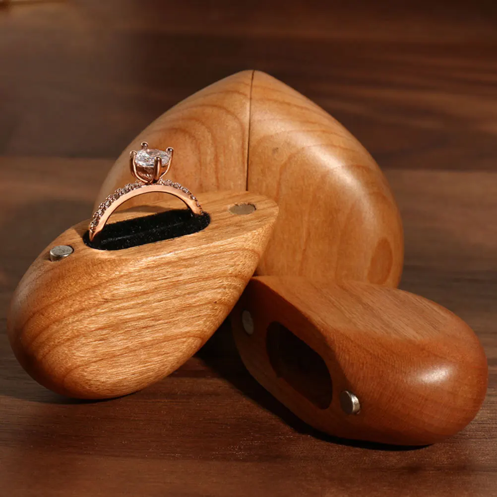 

Wooden Ring Box Heart Shaped Jewelry Holder for Proposal Wedding Engagement Gift Lightweight Compact Design Valentine Day New