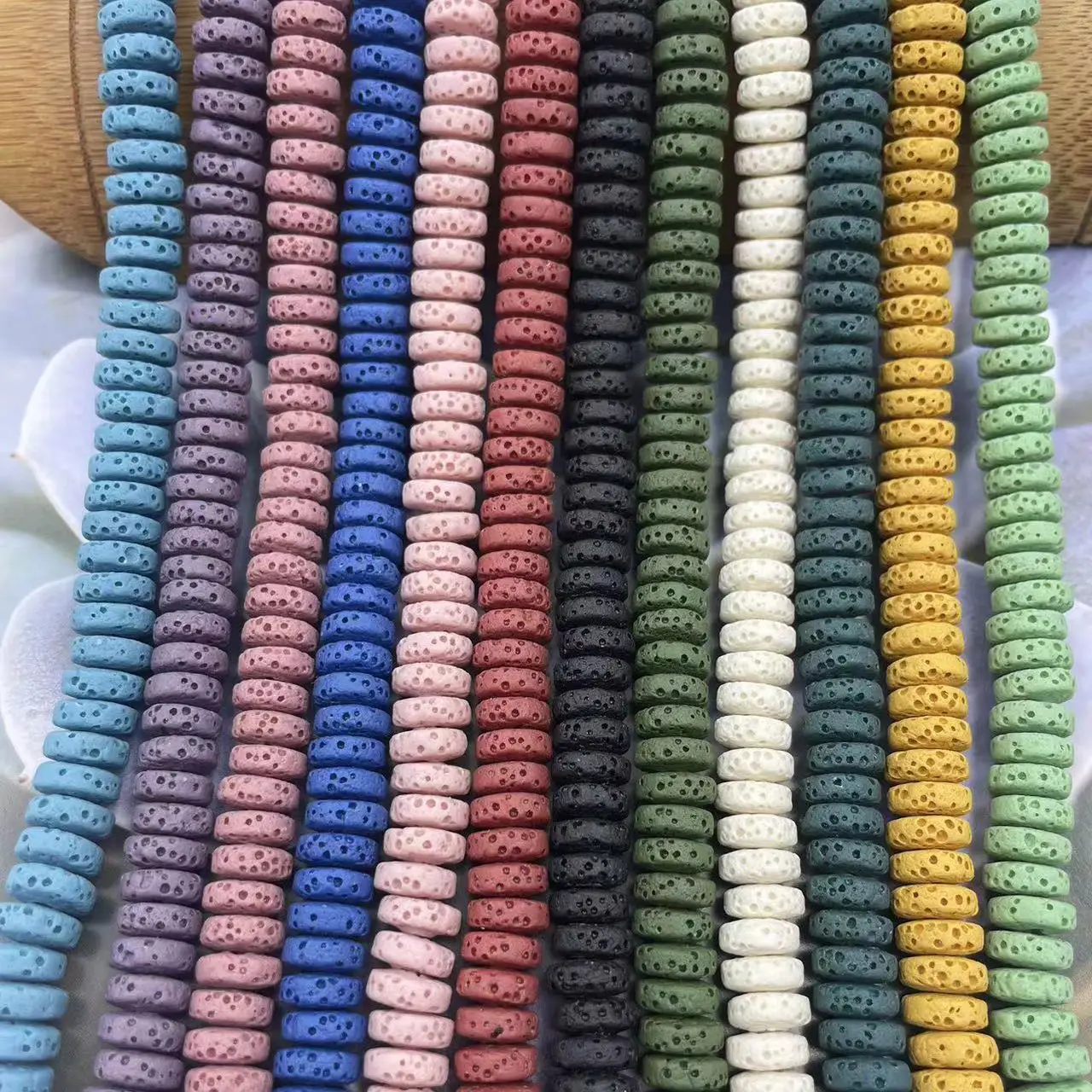 Pierre volcanique naturelle de 8mm, 56 pièces, perles d'espacement multicolores, amples, faites à la main, Bracelet, collier, accessoires de bijouterie