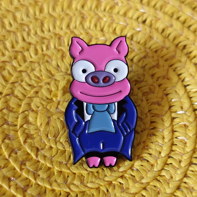 2pcs Anime-themed clothing badges, wedding enamel brooches, cute little pigs, bride and groom badges
