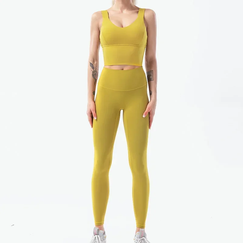 Set da yoga a sensazione nuda Set da leggings da yoga Set da fitness per donna per abbigliamento da yoga Vita alta Palestra Abbigliamento sportivo sexy Reggiseni attivi all'aperto 👚 👚