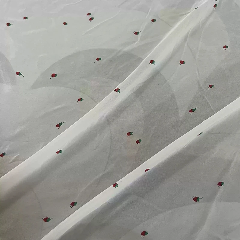 1 meter 100% Mulberry Silk 16 momme Crepe Silk Fabric White Strawberry Printed 140cm 55" wide by the yard XX513