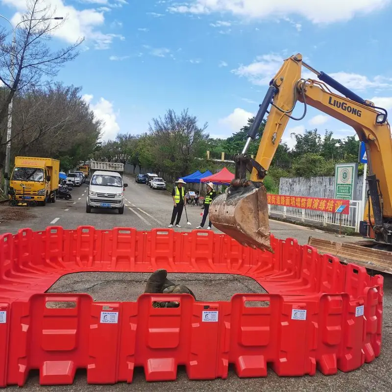 Combined flood control stall