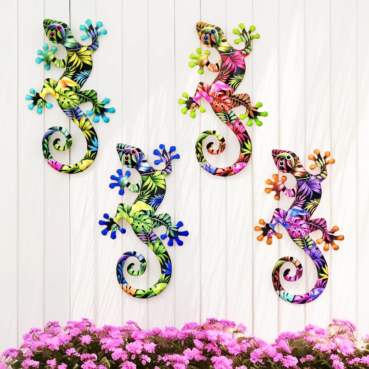 Metal Art Gecko Wall Decor Vibrant Iron Art Lizard Sculptures Gecko Hanging Ornament for Outdoor Home Office Yard Garden Wedding