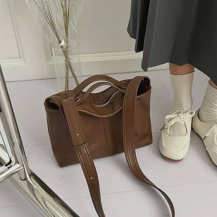 

Women's Luxury Lychee Leather Handbag 2026 New Arrival Vintage Style Multi-Color Elegant Shoulder Purse