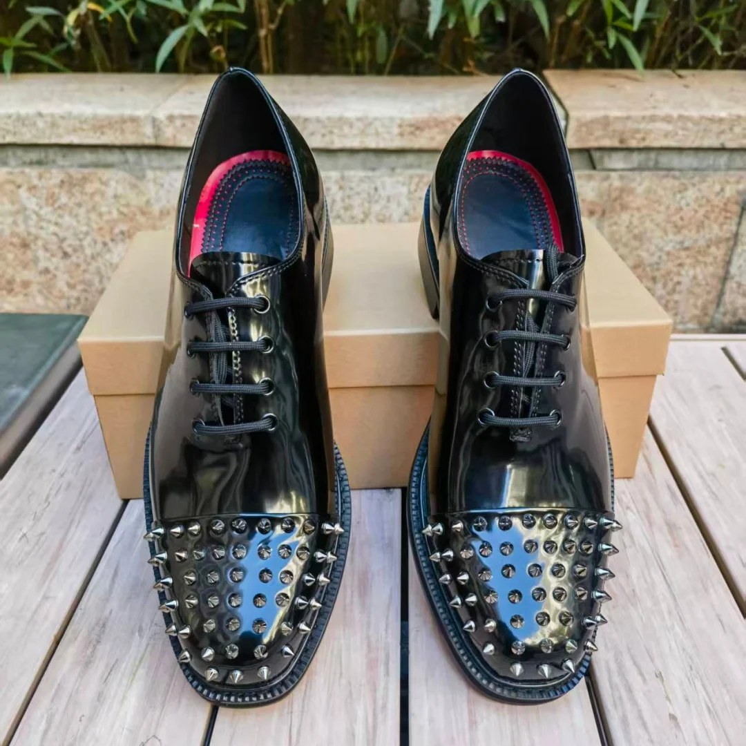 Silver Rivets Decorate Round Toe Men's Loafers Black Patent Leather Shoes Red Sole Lace-Up Chunky Low Heels Business Gentleman