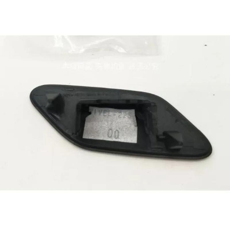 1K8 955 110 Headlight Spray Cleaning Cover Front Right Left Bumper New Primer Cover China Brand for ‌Volkswagen Scirocco R