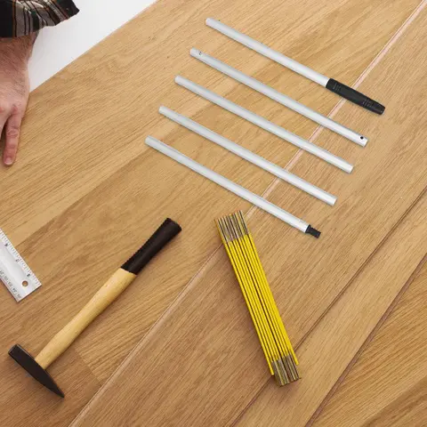 1 set 1 Set 5-Section Telescopic Light Bulb Changer Pole For High Ceilings Recessed Lights Adjustable Extension Tool Lightweight