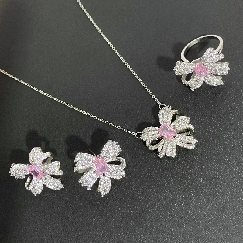 Mdl Moissa!Ite Styl…