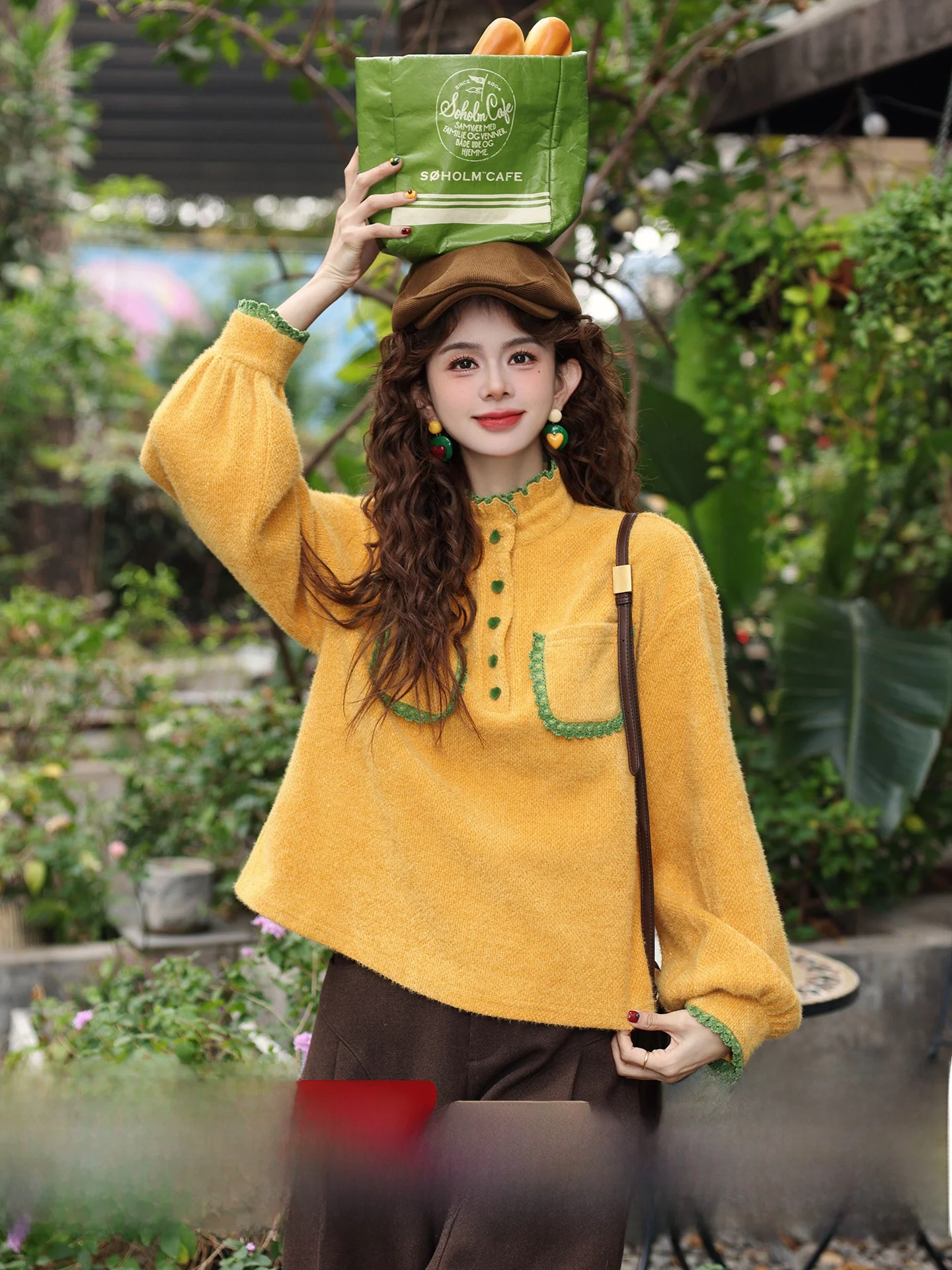 

Chen Jiajie Autumn Light Long Sleeve Thickened Stand Collar Shirt Women's Retro Hong Style Base Layer Inner Wear Top