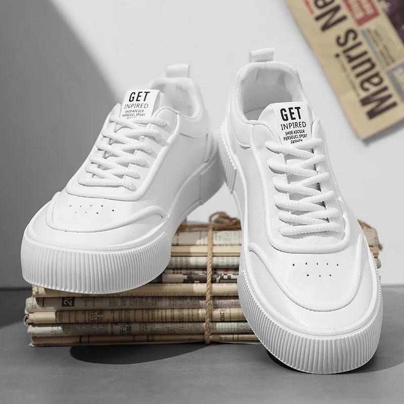 2025 version coréenne de la mode de printemps chaussures pour hommes semelle épaisse niche simple tout avec les étudiants chaussures de planche décontractées