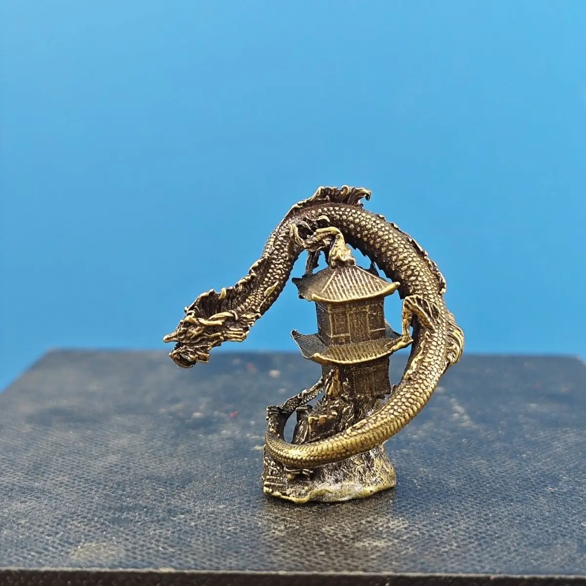 Brass Ancient-style Architecture, Dragon Coiled Dragon, Hero Figurine, Rockery, Fish Tank, Bonsai, Miniature Landscape