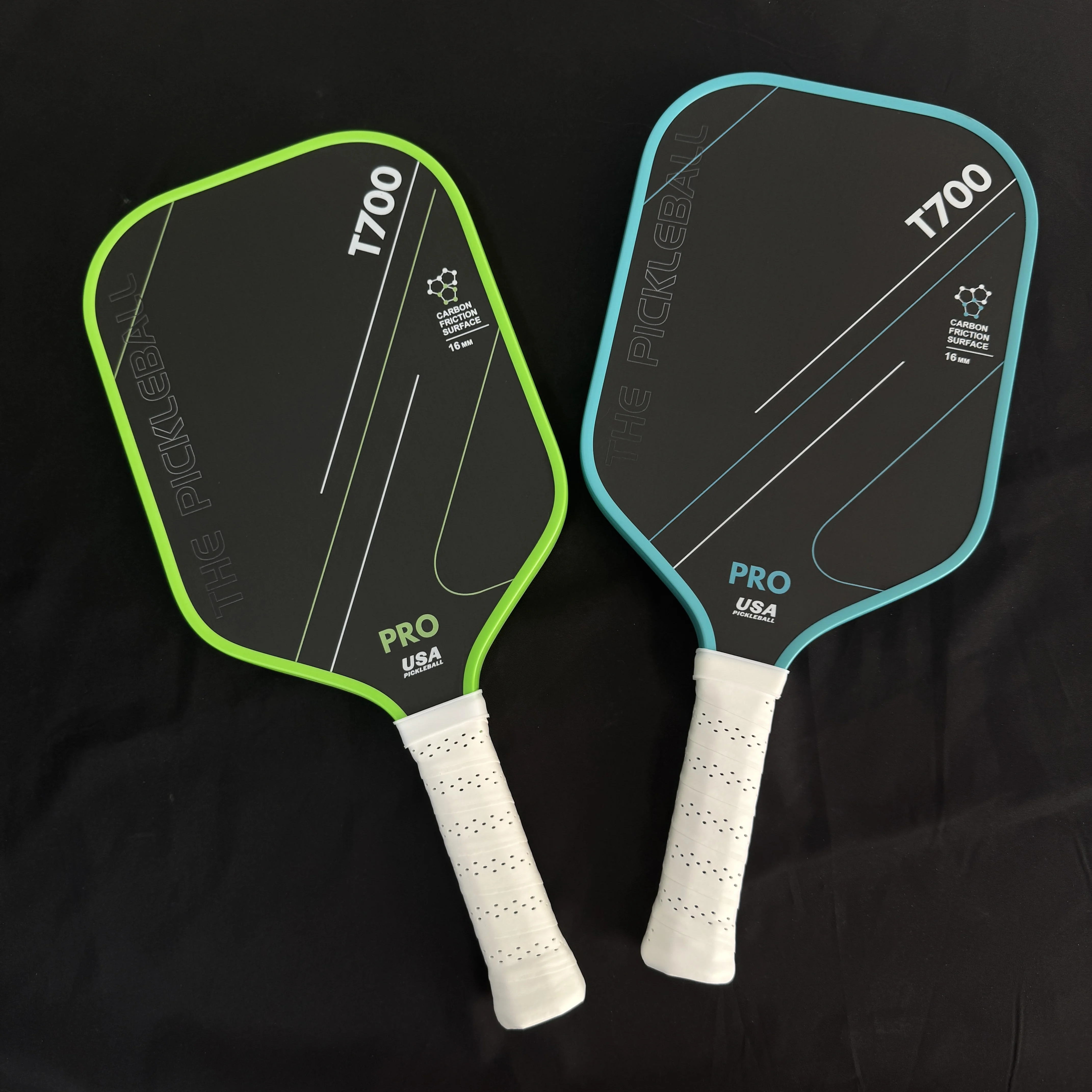 

Ракетка для пиклбола T700 из углеродного волокна, текстурированная поверхность, полимерный сотовый сердечник, большой зональный диапазон удара