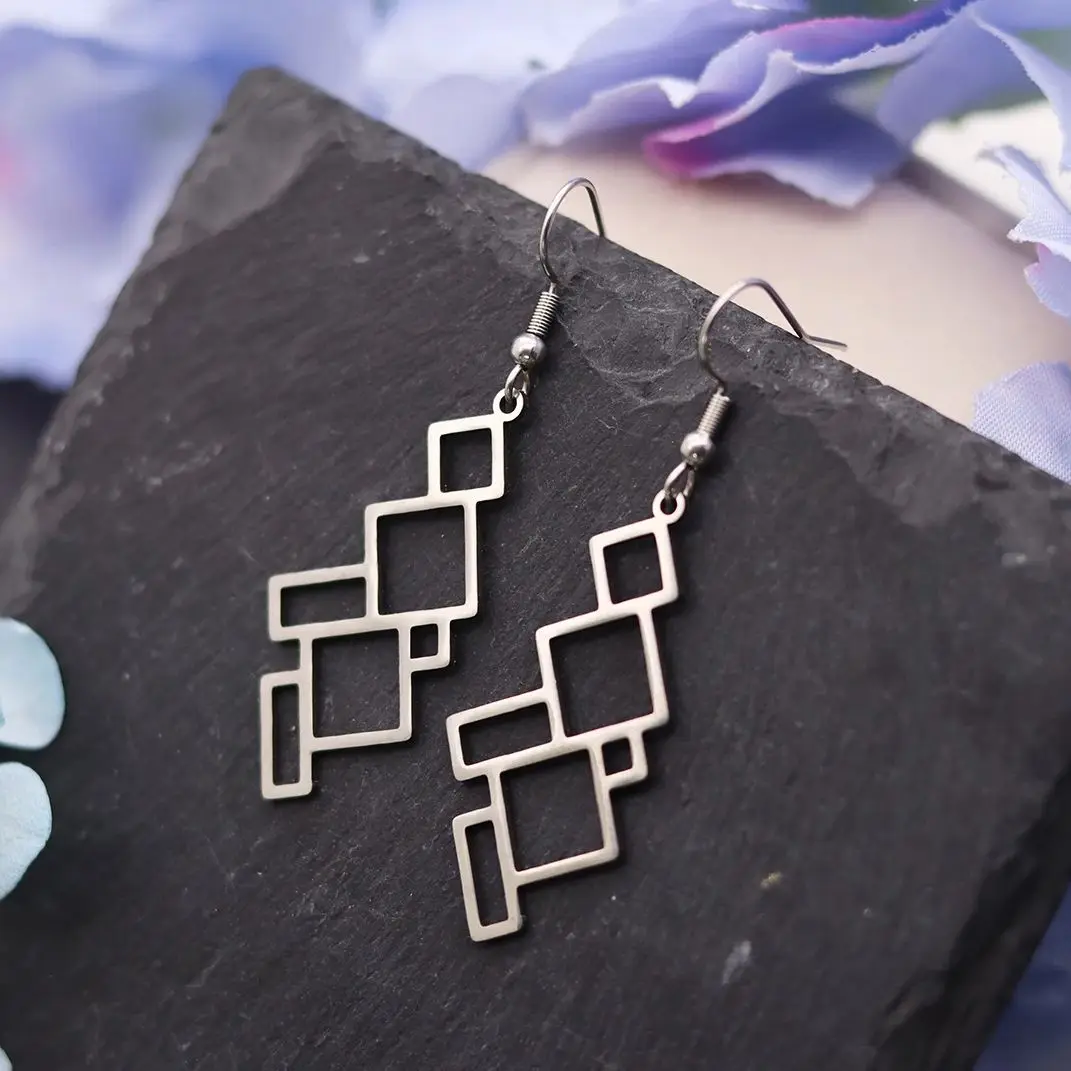 Art Square Link Hollow Line Earrings for Women Metal Stainless Steel Trendy Lady Ear Hook Jewelry Ear Cartilage Puncture Gifts