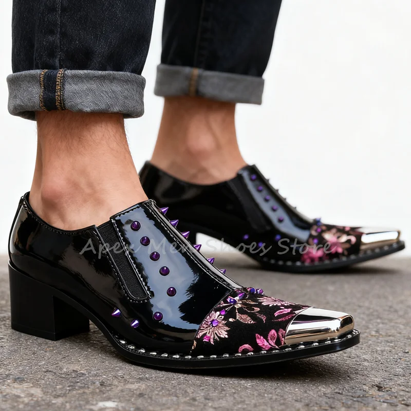 

Men's Versatile Slip On Patent Leather Formal Shoes Floral Embroidery Rivets Chunky Heel Brogues Pointed Toe Fashion Dress Shoes