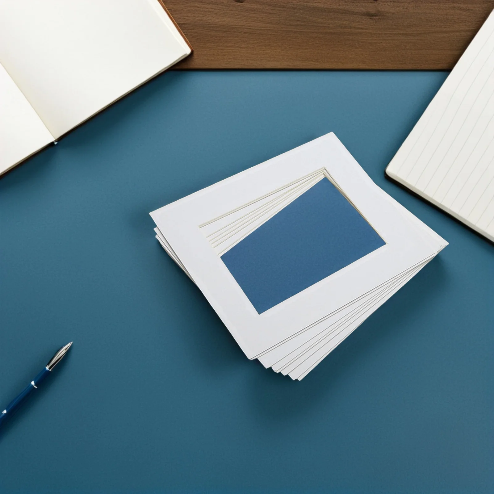 

25 шт. качественного белого гофрокартона 201x252 см (внешний размер), 15x201 см (внутренний размер), с фаской для фоторамок, художественных работ, школьных проектов