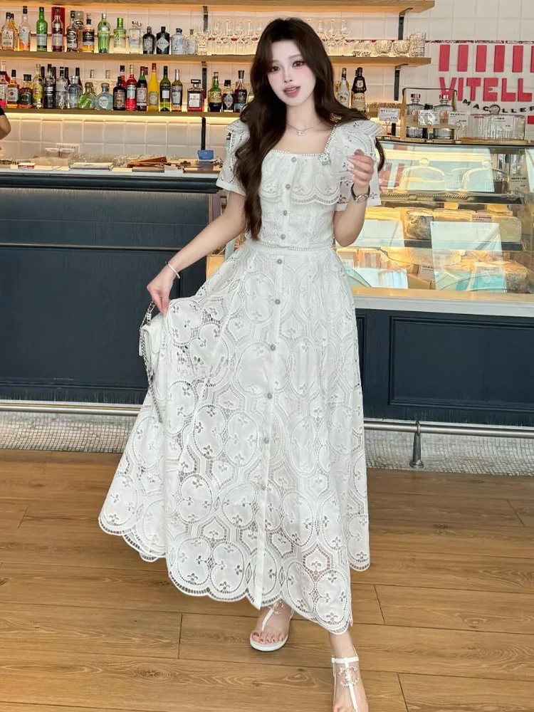 

Кружевной комплект с длинной юбкой и квадратным воротником для женщин, осенняя новинка, модный двухсоставный комплект из Китая.