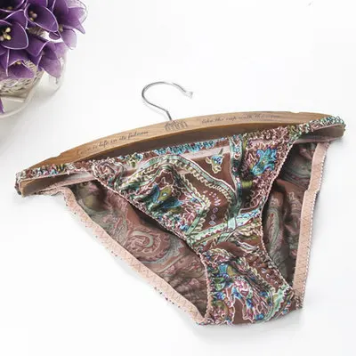 Fashion women\'s pure silk sexy bikini 100% Mulberry silk trigonometric panties brief