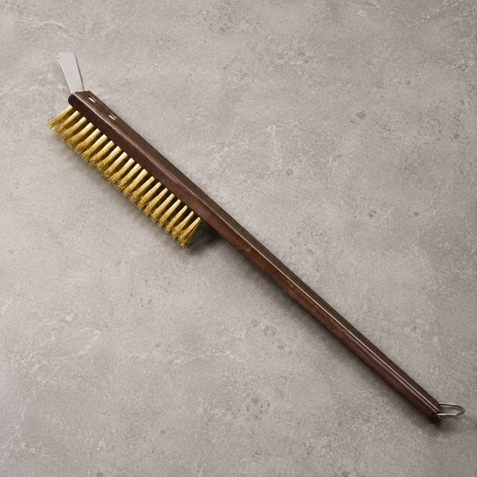 Long Reach Pizza Oven Cleaning Brush Stiff Copper Wire Bristles Built in Scraper Hanging Loop Wood Handle