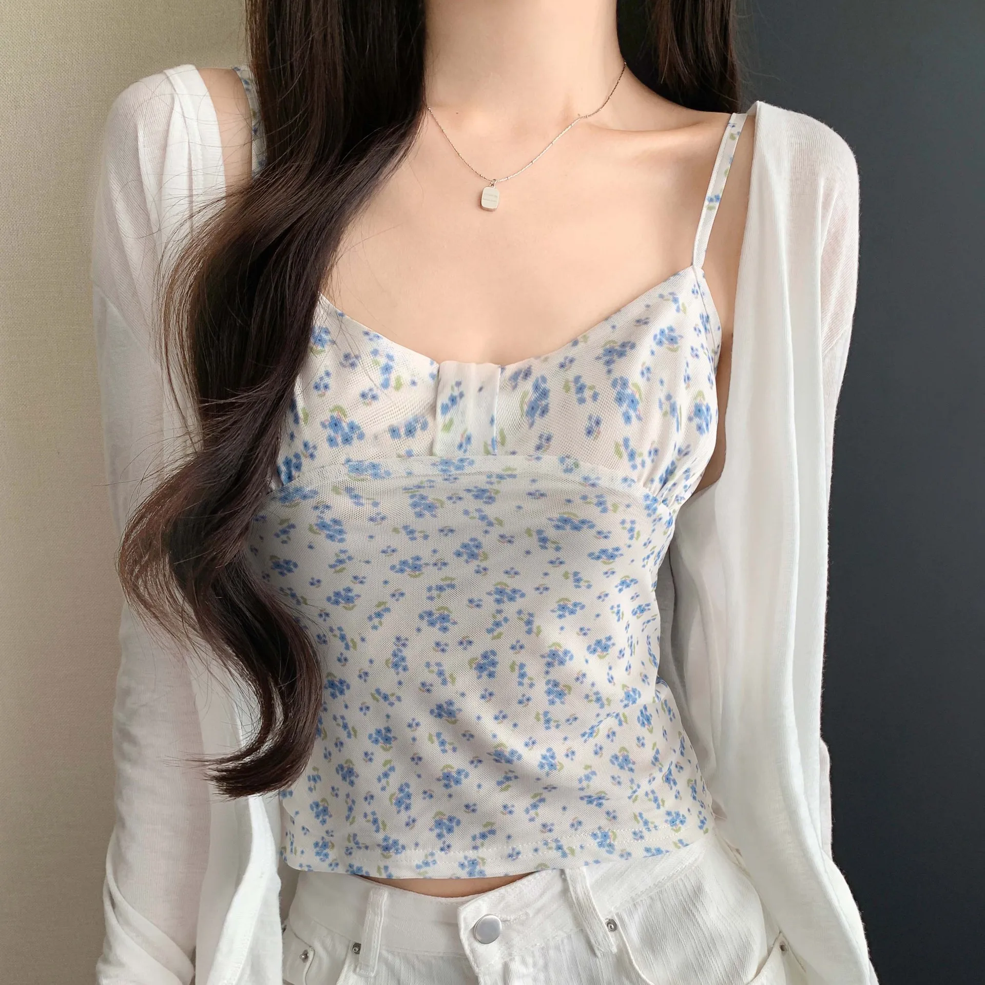Women Sling Vest Floral Print Polyester Slim Fit Short Sleeveless Camisole Summer Sweet Inner Outer Bottoming Top for Women